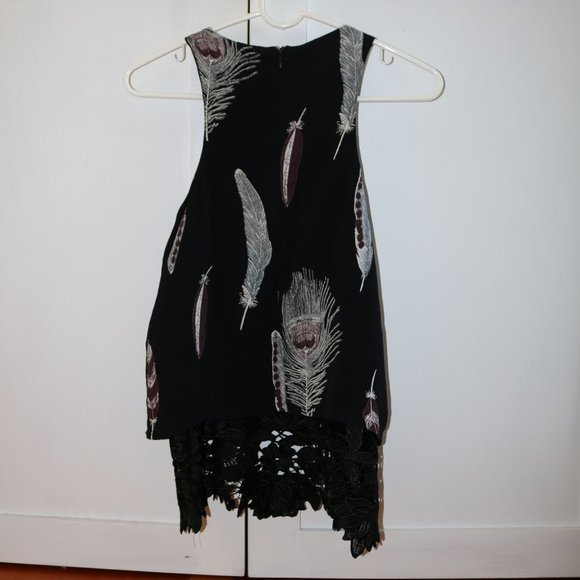 Patterned Tank Top - Picture 2 of 4